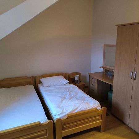 B&B Gurman Сесвете Екстериор снимка